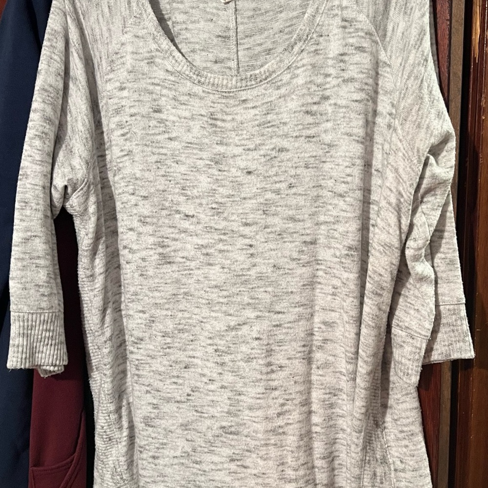 Maurices Gray Crew Neck Sweater with Textured Heathered Design